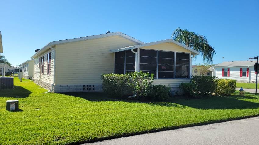 1311 Bald Cypress Pass a Winter Haven, FL Mobile or Manufactured Home for Sale